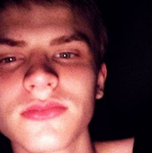 Meet your Posher, Johnathan